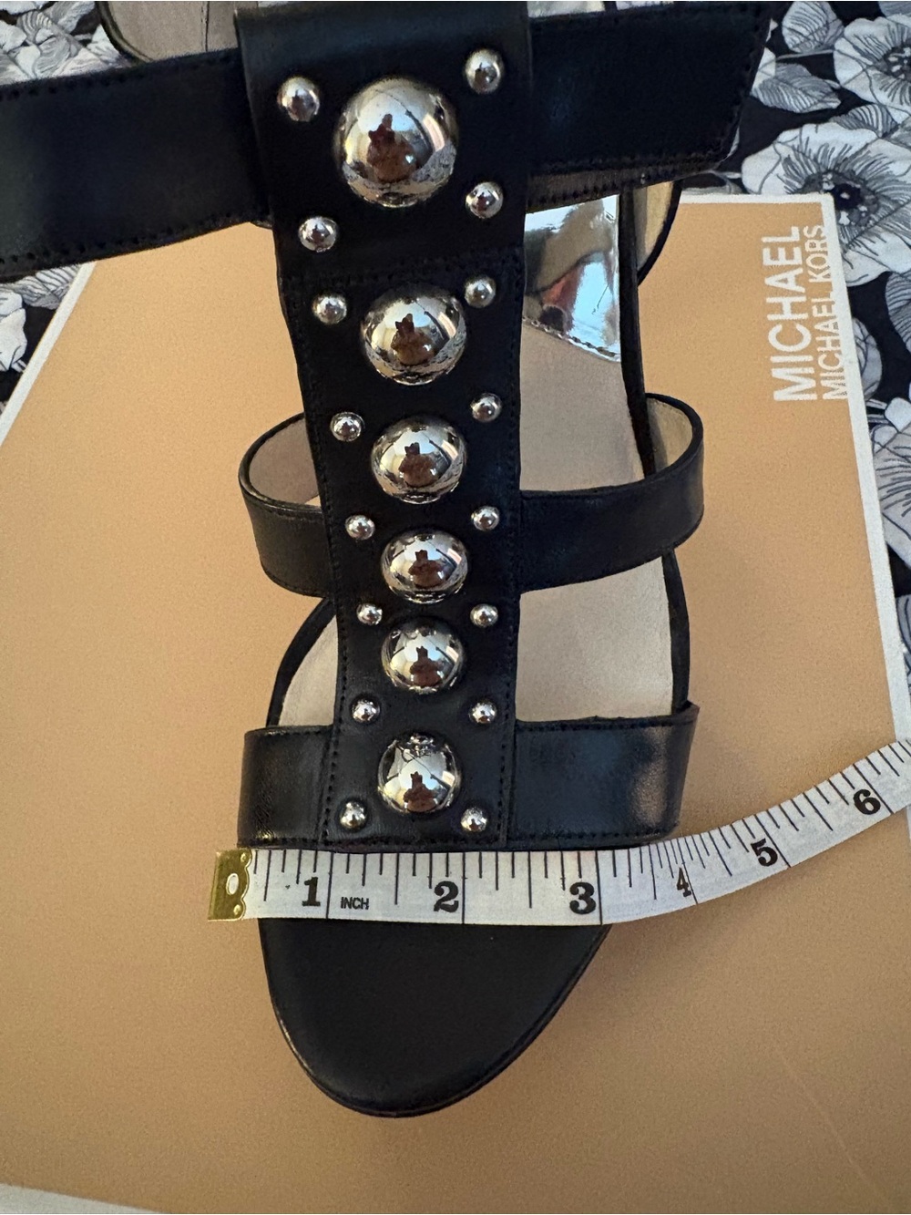 Black leather Michael Kors heels - Picture 7 of 7